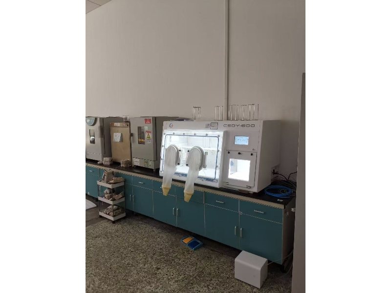 大连工业大学：CSDY-600厌氧/低氧工作站